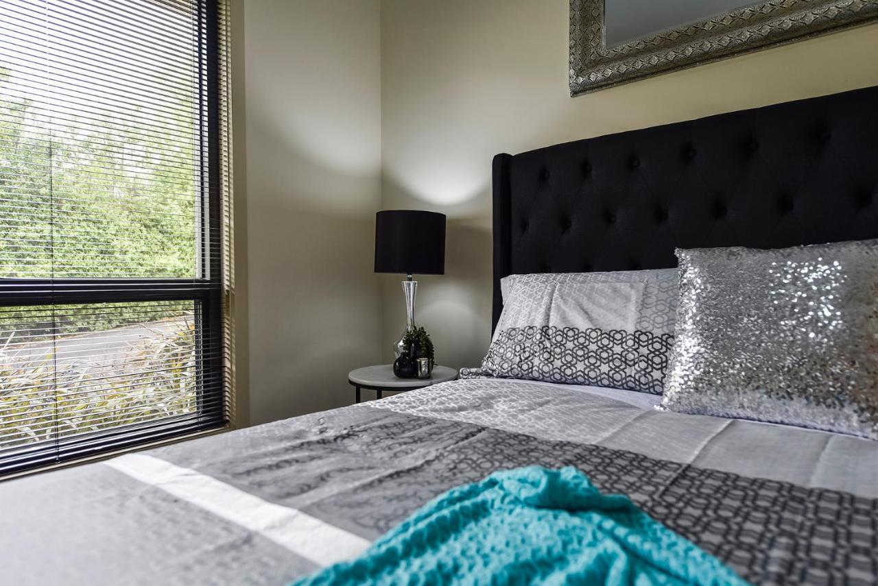 Accommodation On Lansell 1 Being Unit 1 Of 6 Lansell Street Mount Gambier Eksteriør bilde