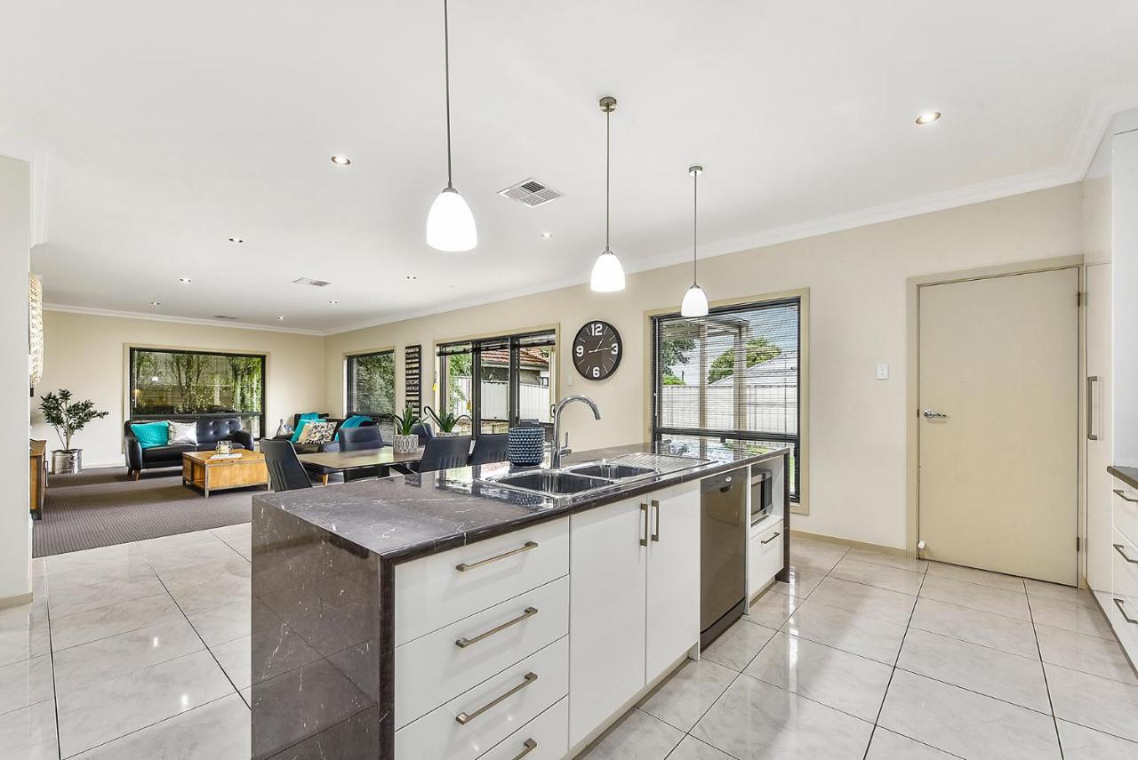 Accommodation On Lansell 1 Being Unit 1 Of 6 Lansell Street Mount Gambier Eksteriør bilde